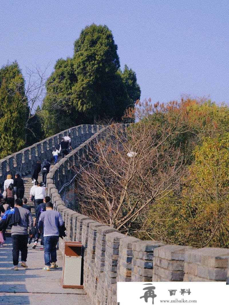 成都周边游｜新年登高爬长城，洛带古镇寻找年味