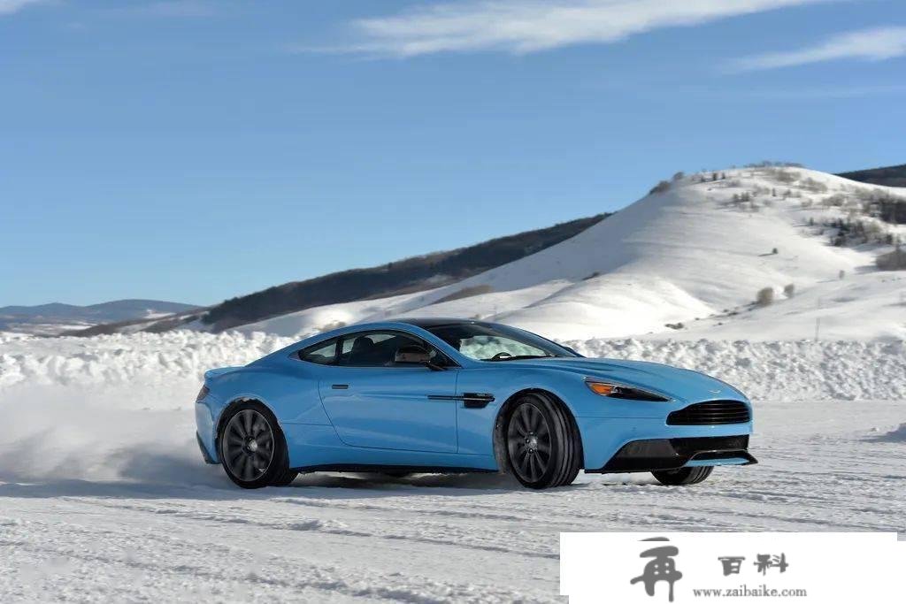 ​文雅地走向衰败，京商Aston Martin Vanquish模子试玩