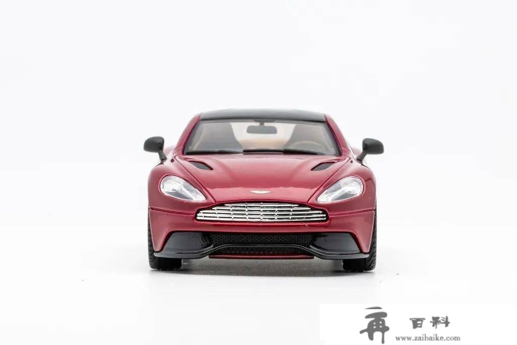 ​文雅地走向衰败，京商Aston Martin Vanquish模子试玩