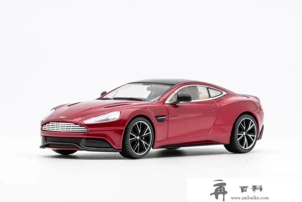 ​文雅地走向衰败，京商Aston Martin Vanquish模子试玩