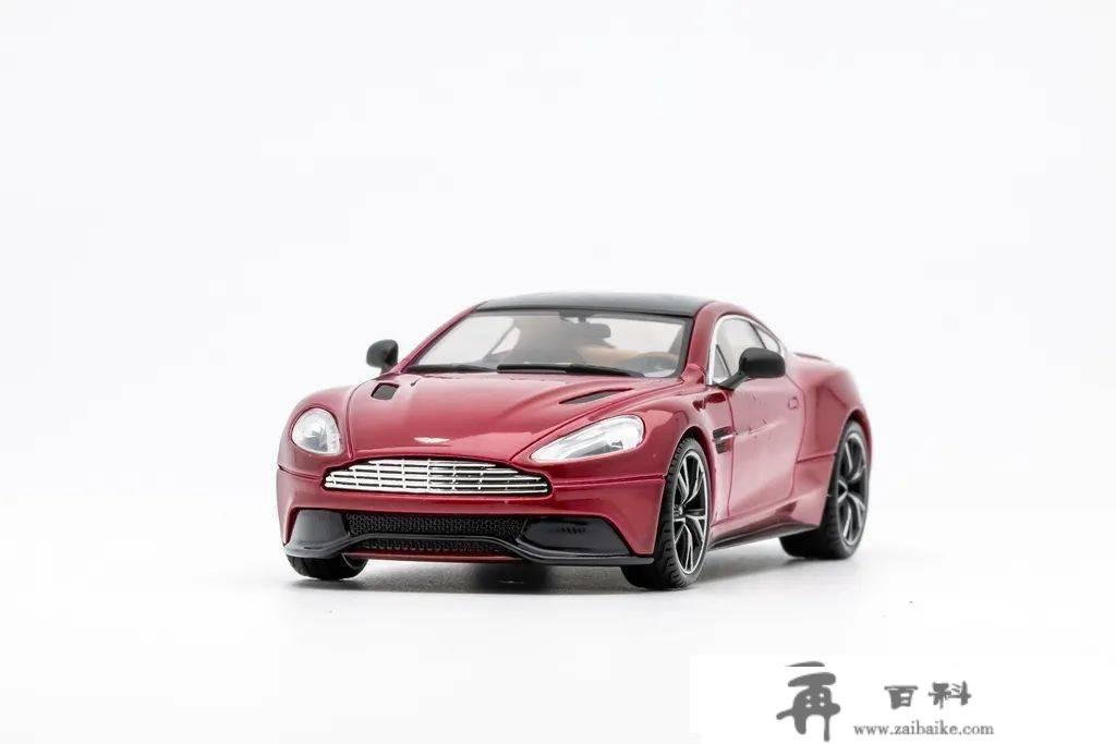 ​文雅地走向衰败，京商Aston Martin Vanquish模子试玩