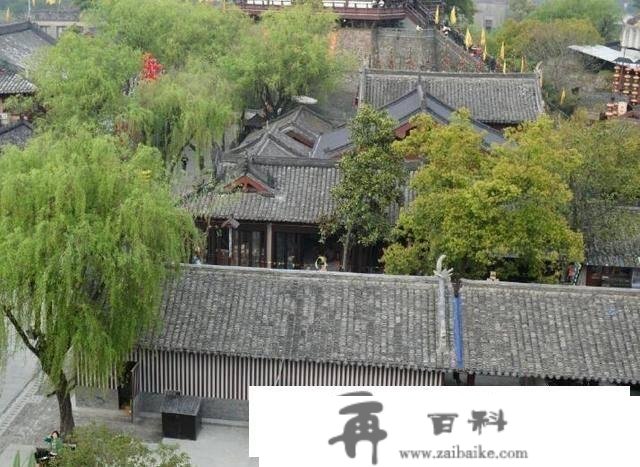 杭州有一座仿古城景点，门票最贵580元人次，接待旅客达1000人