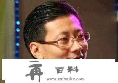 从数学天才到华尔街金融巨之，今成就不亚于马云，堪称李嘉诚第二