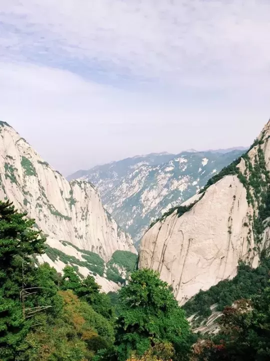 华山秋景最佳观赏时间？几点上华山能避开高峰？