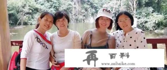 我是个5 十岁的退休女士，出往旅游，想找1个同伴，有什么好的网站提供？旅游同游吧