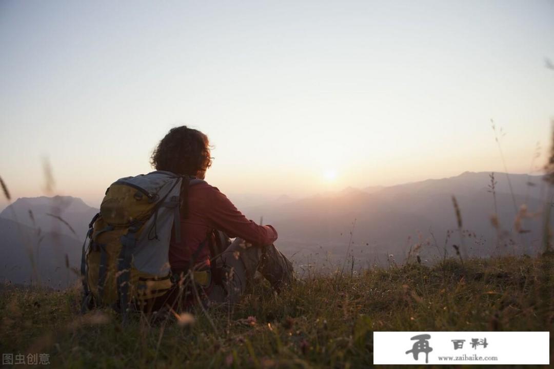 讨论独自一个人旅游旅居的好处和不足