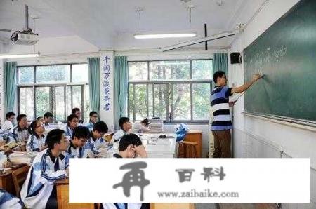 和一群小学生在一起可以做什么游戏？