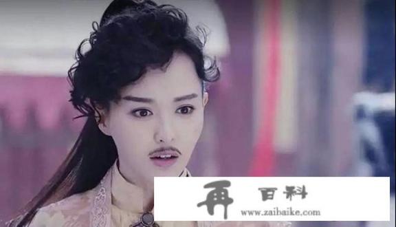 求女主女扮男装的现代小说？