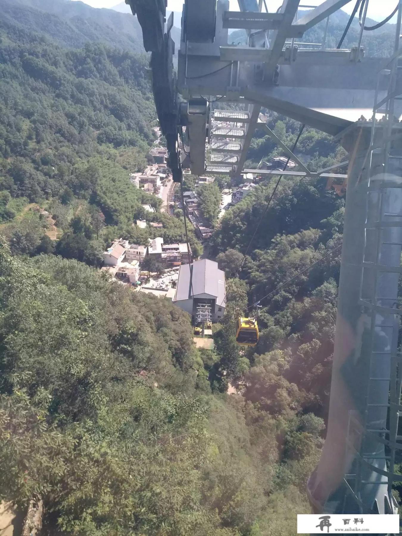 鸡冠洞需要爬山吗？