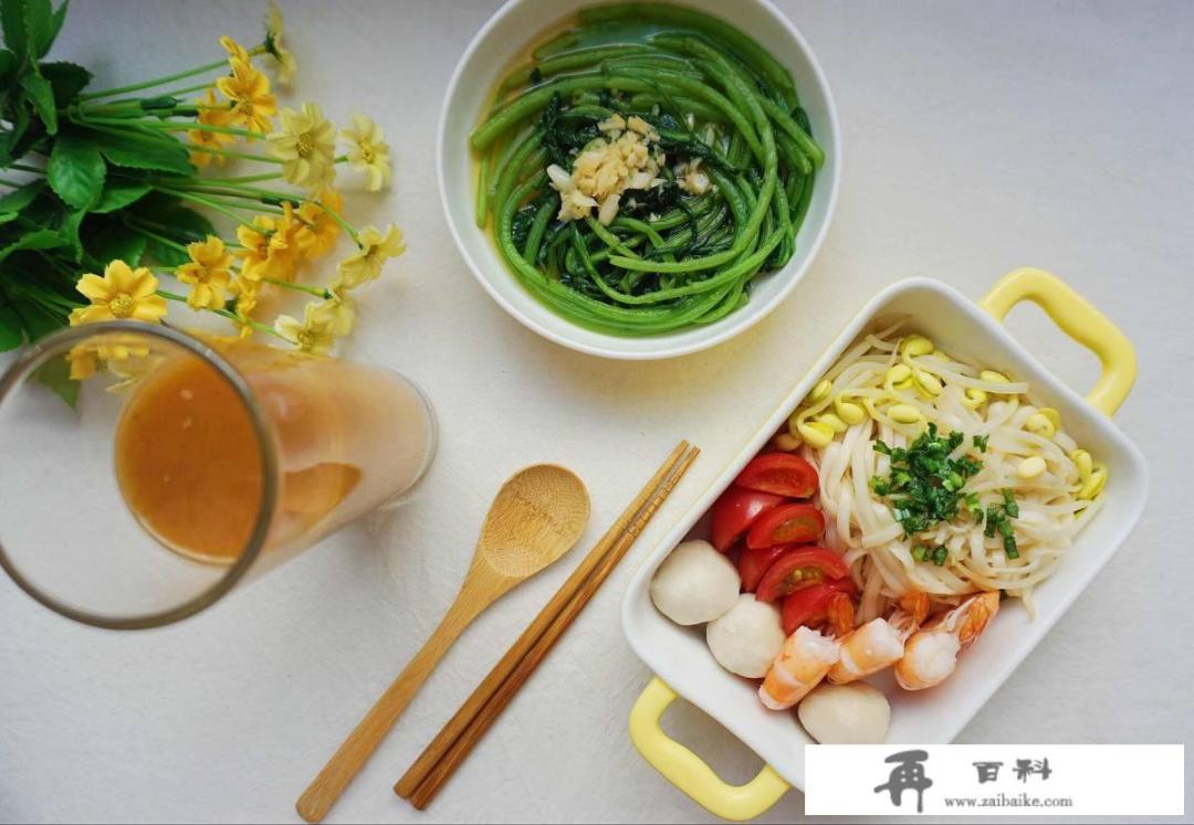 1岁半宝宝一天饮食安排到底是怎样的？宝宝发育很慢，如何喂？