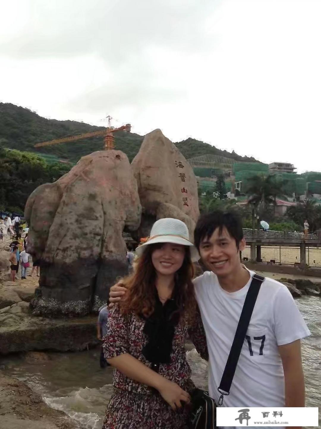如果想去海边捡贝壳、看黄昏、看日落，看海浪最好的地方是哪里？最好多几个地方？