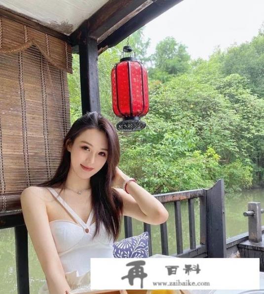 在朋友圈旅游了一圈的文案？